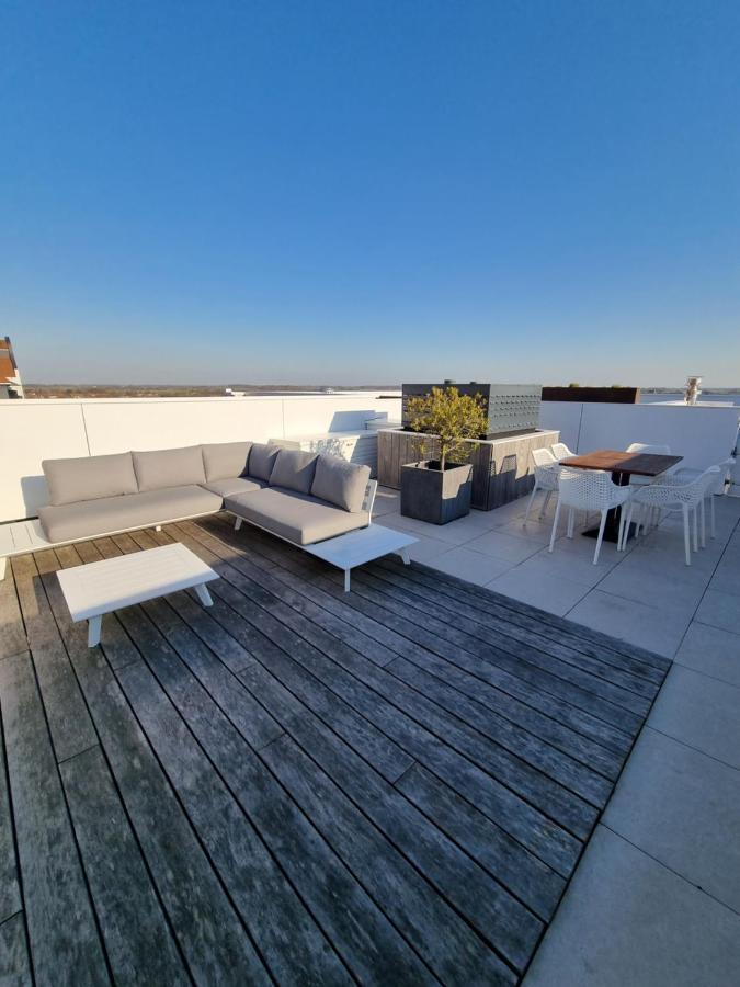 Penthouse Windkracht 10 Aan Het Strand Van Cadzand Luaran gambar