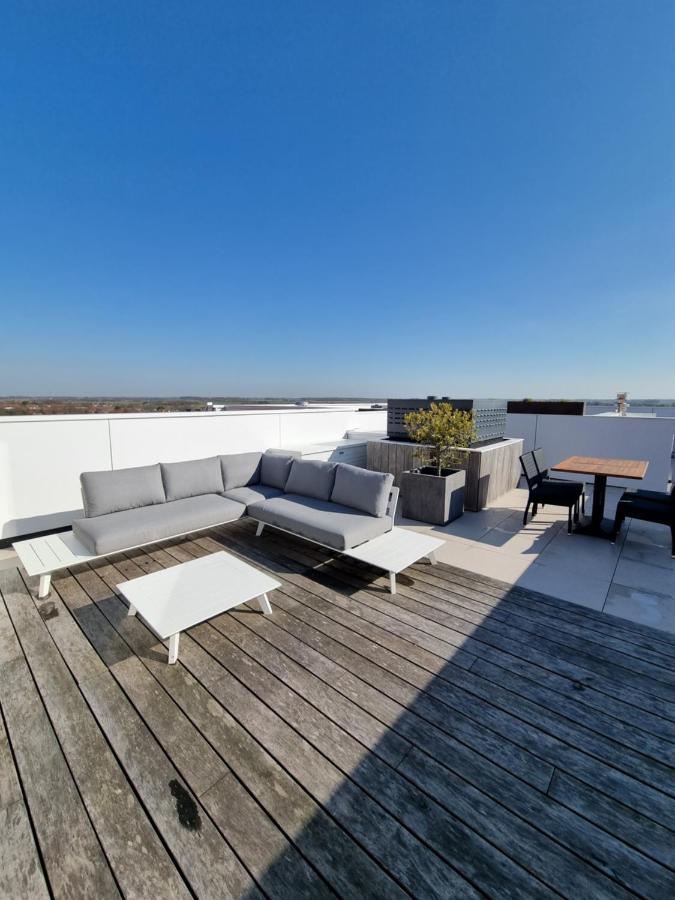 Penthouse Windkracht 10 Aan Het Strand Van Cadzand Luaran gambar