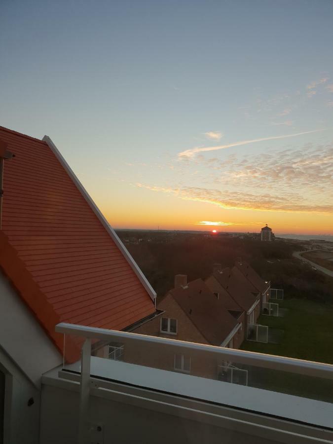 Penthouse Windkracht 10 Aan Het Strand Van Cadzand Luaran gambar